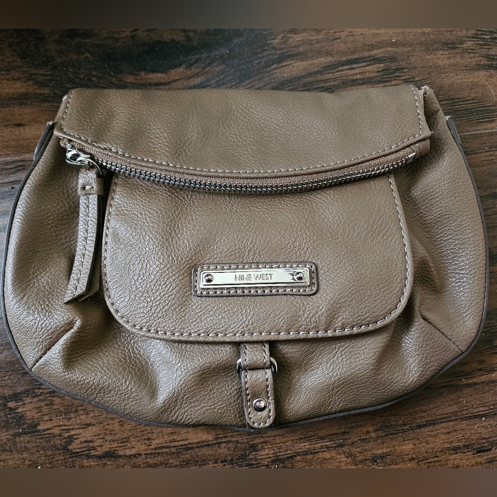 Nine West clutch purse